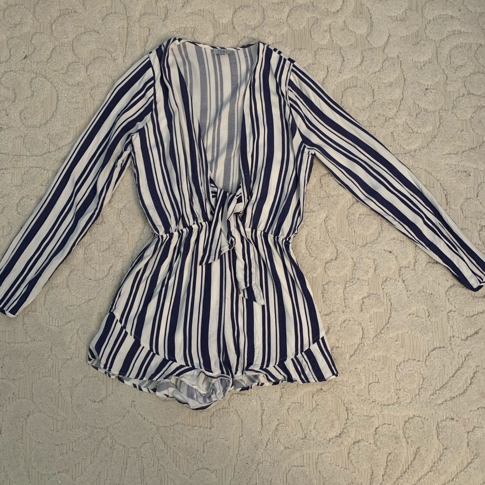 LONG SLEEVE STRIPED ROMPER